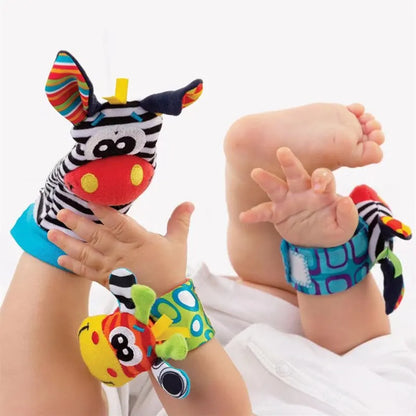 0-12 Months Baby Wrist Rattles and Foot Finder Socks Set